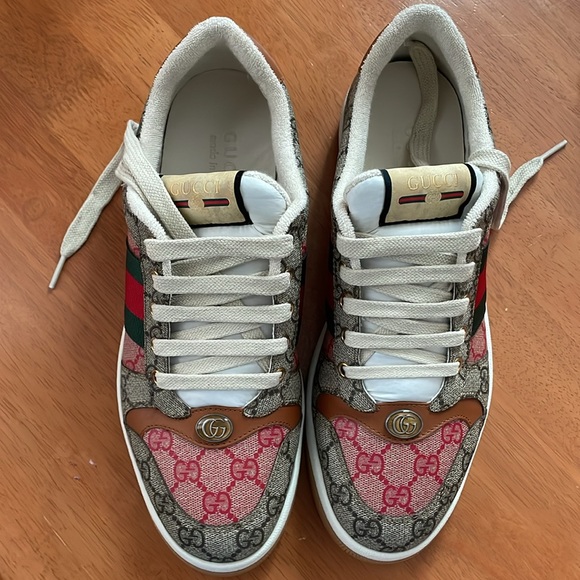 Sneakers - Picture 5 of 10